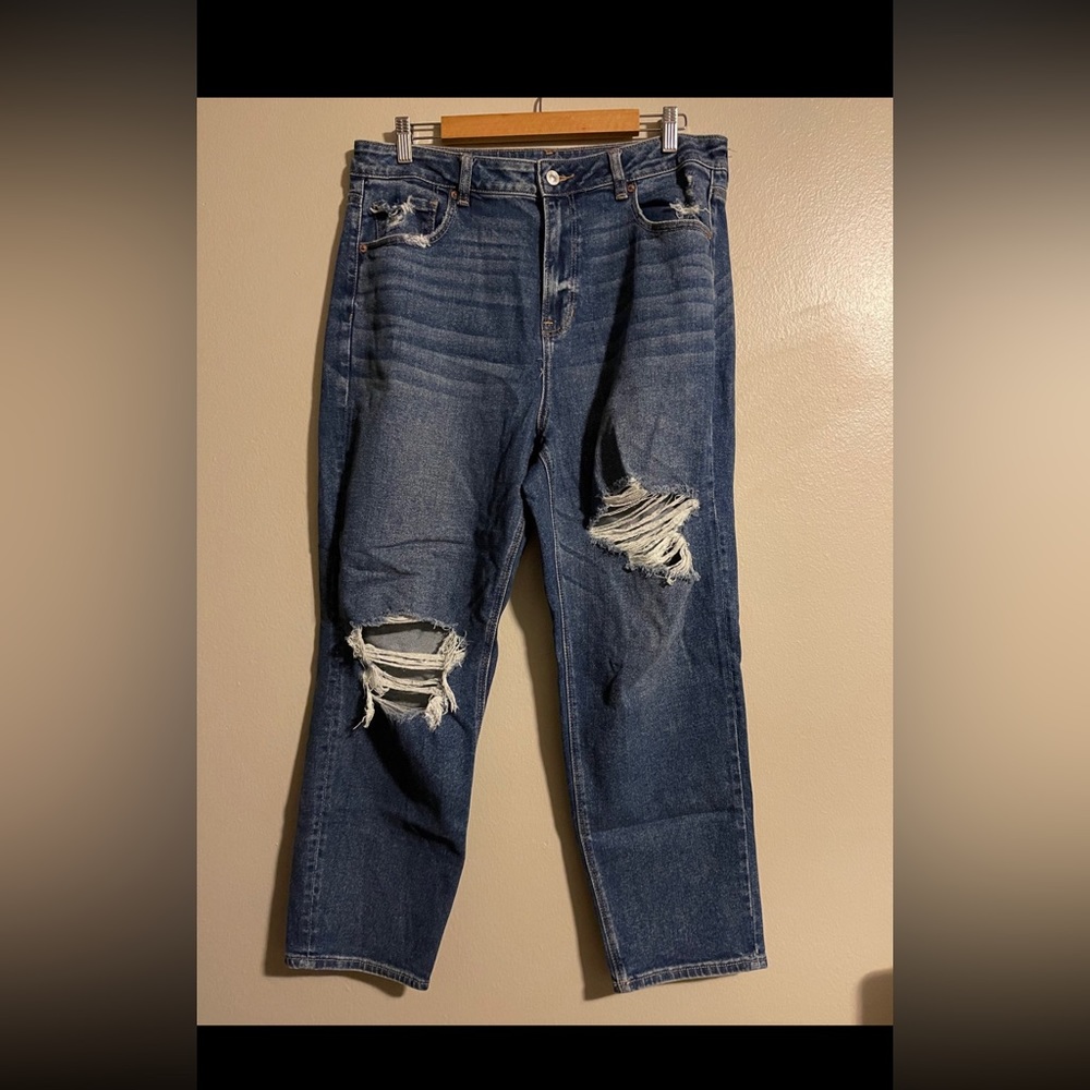 American Eagle mom straight jeans